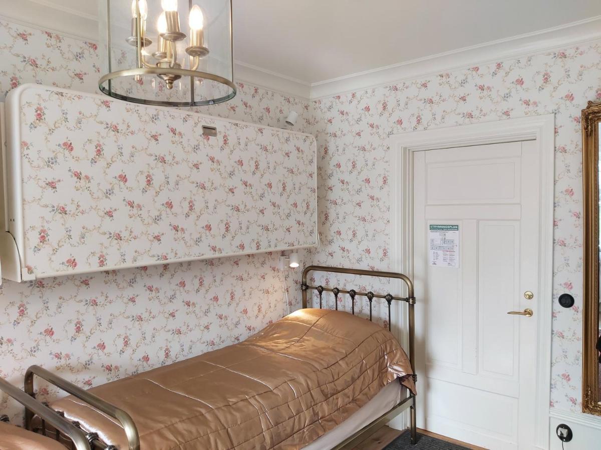 Anna'S Bed & Kitchen Hostel Варбери Екстериор снимка