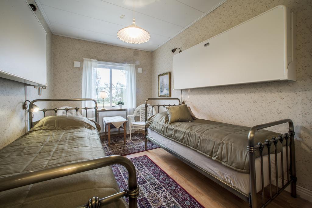Anna'S Bed & Kitchen Hostel Варбери Екстериор снимка